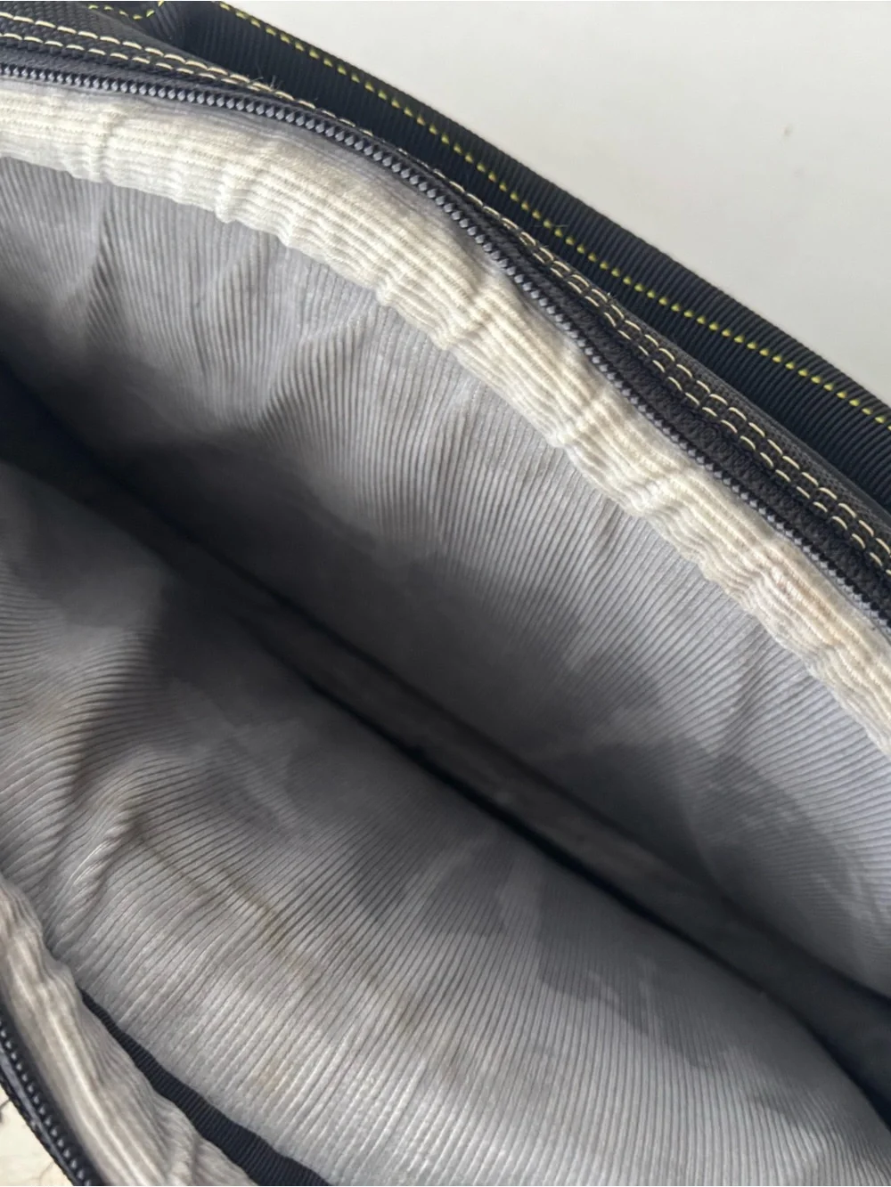Timbuk2 Commuter Messenger Bag Black Cordura Ballistic Nylon Laptop Briefcase